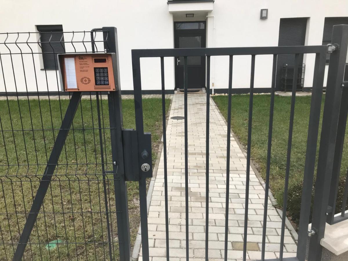 Appartement Jada Lakas à Keszthely Extérieur photo