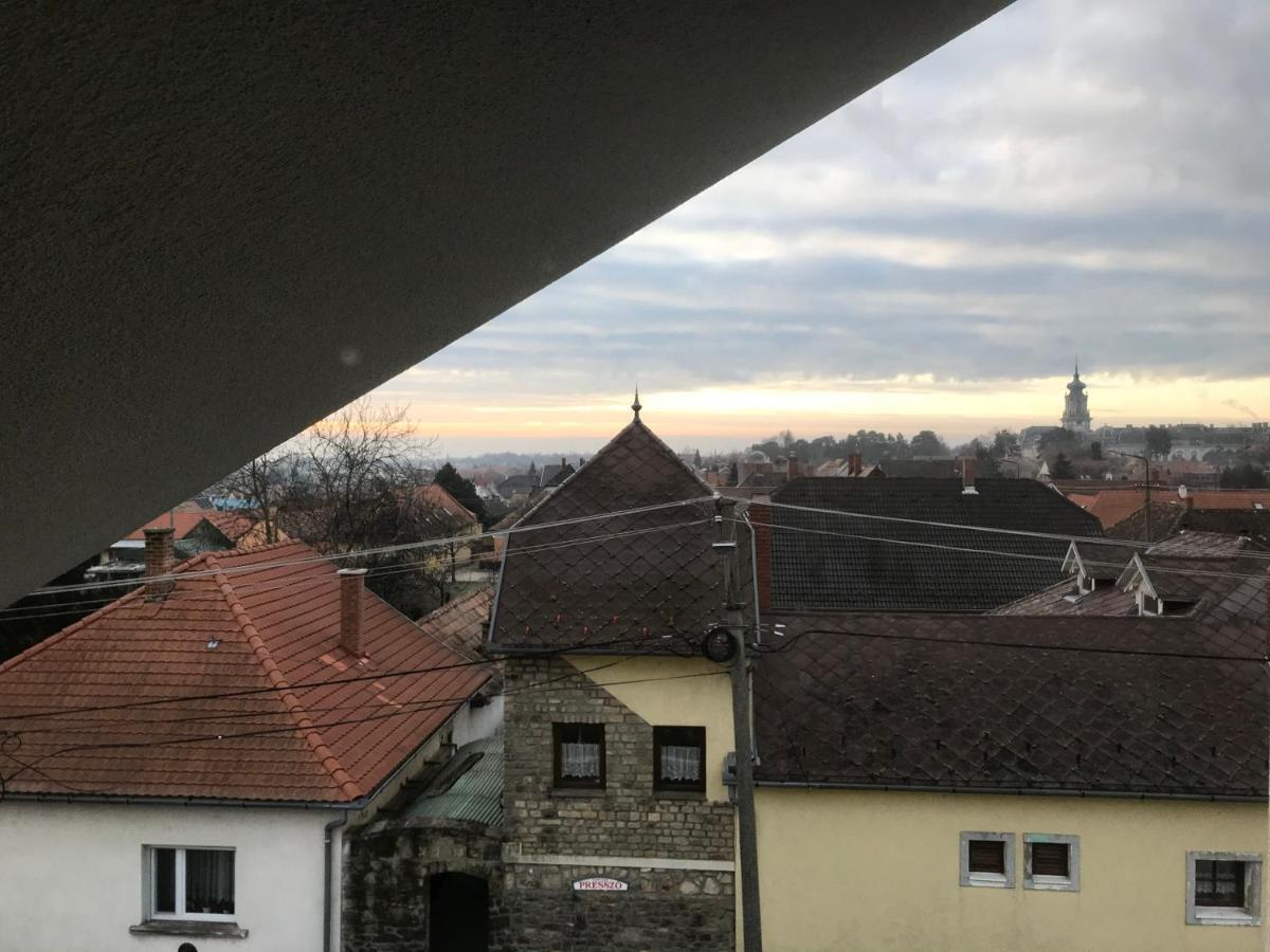 Appartement Jada Lakas à Keszthely Extérieur photo